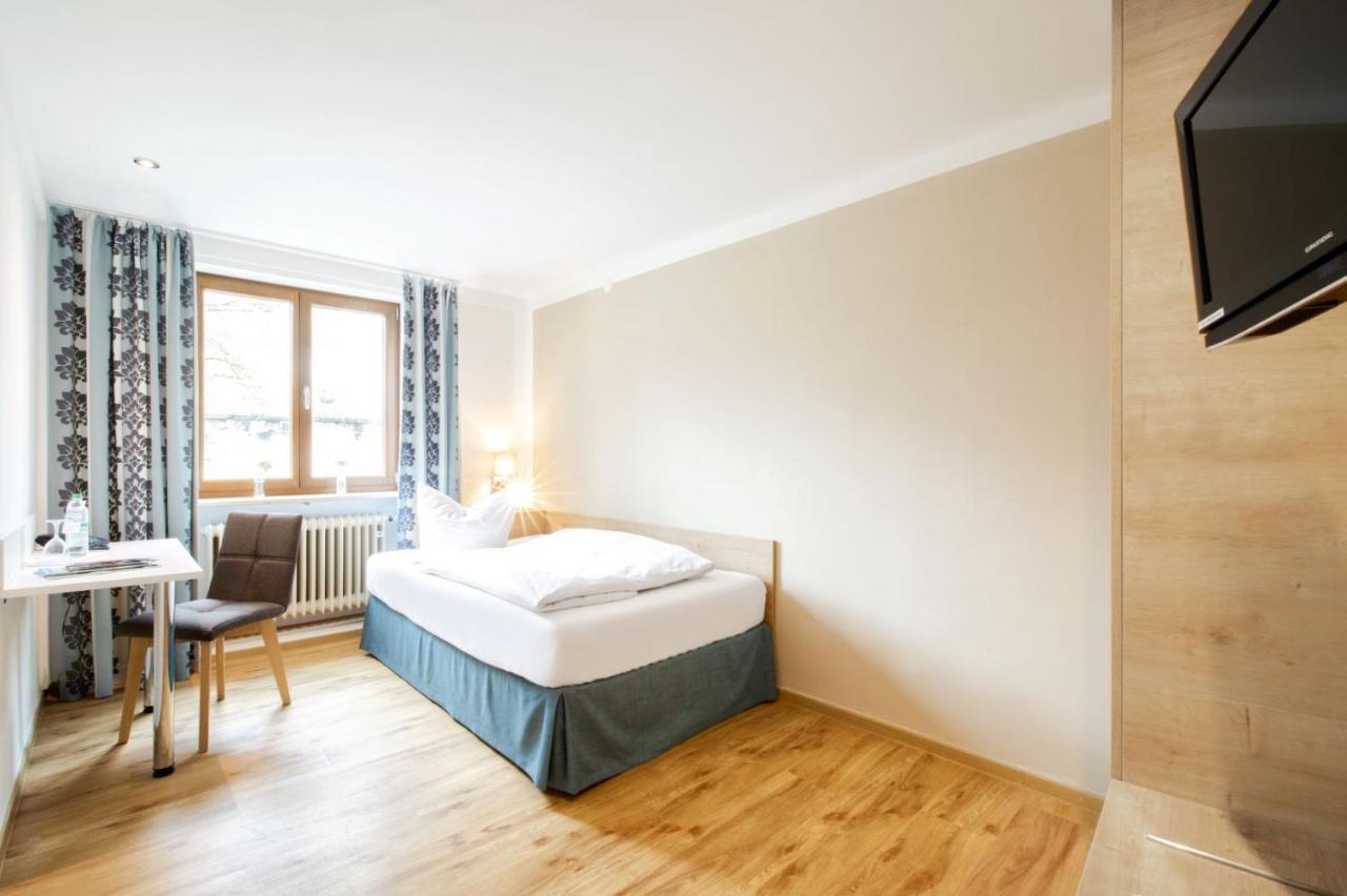Hotelgasthof Bayerischer Hof Sulzbach-Rosenberg Extérieur photo